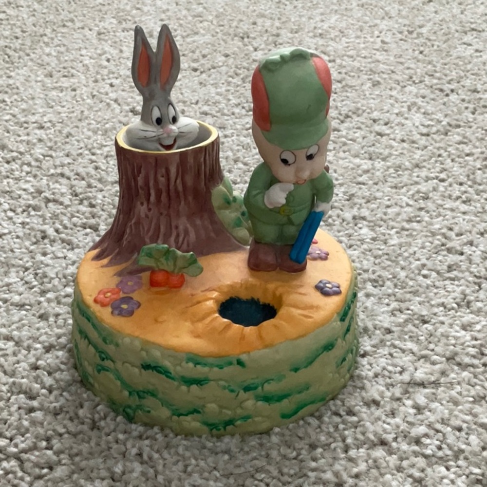 Cartoon Character Bugs Bunny with Green and Brown Colors Music box